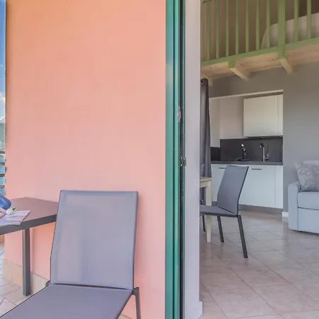 Apartment Brezza Del Lario Monolocale Con Soppalco Vista Dervio