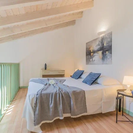 Brezza Del Lario Monolocale Con Soppalco Vista *