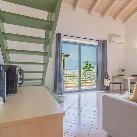 Brezza Del Lario Monolocale Con Soppalco Vista * Dervio