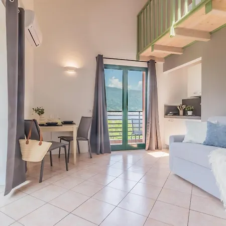 Brezza Del Lario Monolocale Con Soppalco Vista Dervio