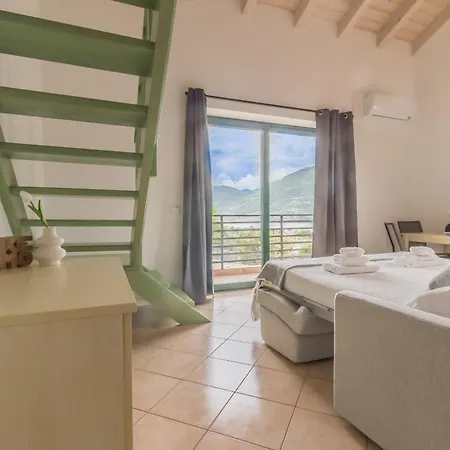 Daire Brezza Del Lario Monolocale Con Soppalco Vista *