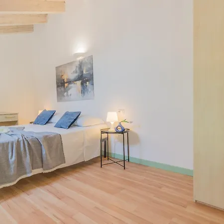 Апартаменты Brezza Del Lario Monolocale Con Soppalco Vista 19-20-26-27 *
