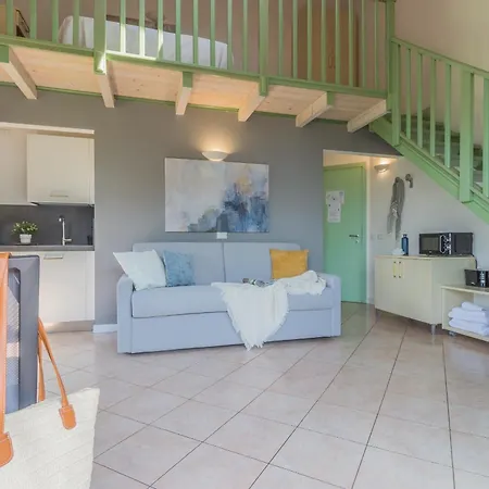 Brezza Del Lario Monolocale Con Soppalco Vista Daire Dervio